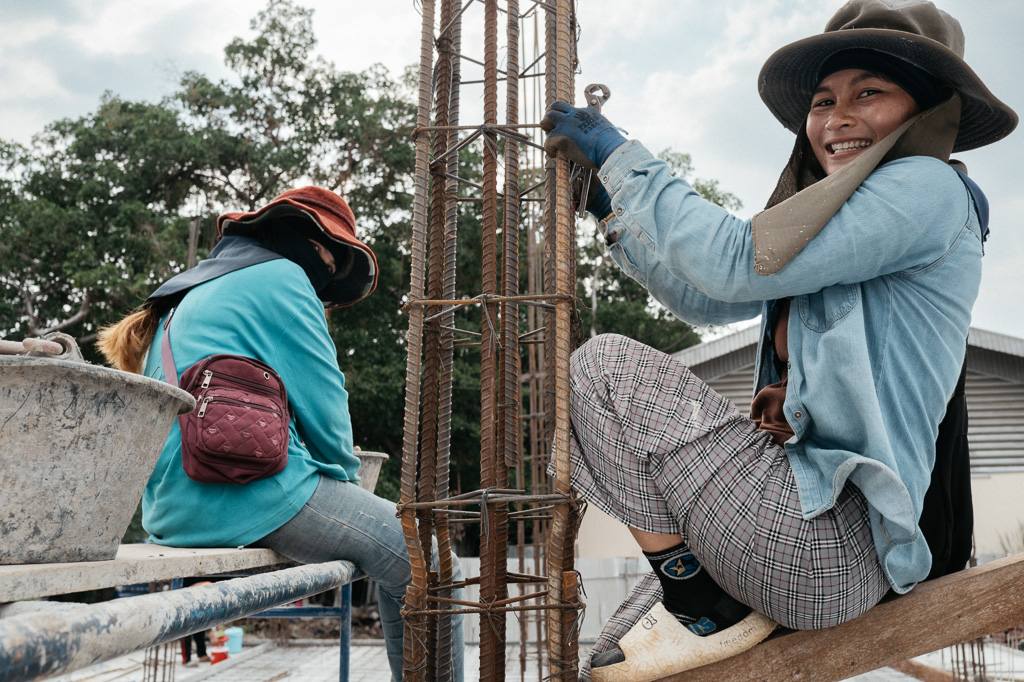 Use left and right keyboard arrows to navigate