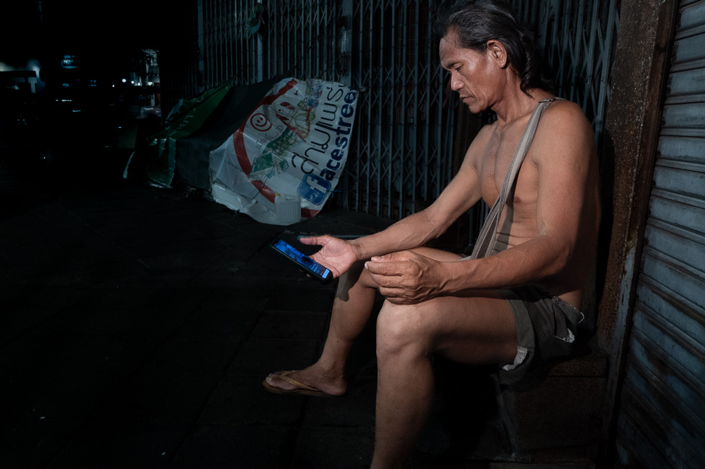 Use left and right keyboard arrows to navigate